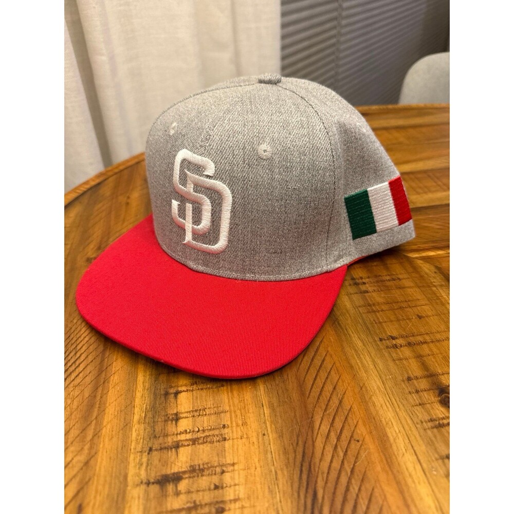 Cotopaxi San Diego Padres Italia MLB Snapback Hat NWT Grey Red Italy Flag